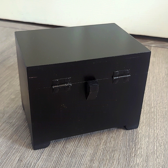 Wooden Keepsake Box - NWT - Picture 4 of 6